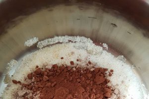Desert felii cu gris in lapte, nuca de cocos si ciocolata