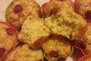 Aperitiv briose cu dovlecel si mozzarella