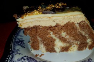 Desert tort cu ciocolata, fistic si ness