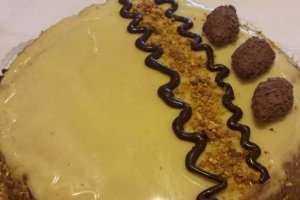 Desert tort cu ciocolata, fistic si ness