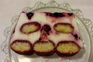 Desert cu fructe de padure
