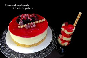 Cheesecake cu lamaie si fructe de padure