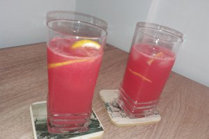 Limonada de pepene rosu