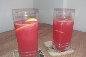 Limonada de pepene rosu
