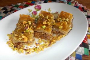 Desert baclava turceasca cu nuca si fistic