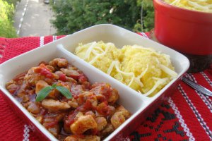 Ostropel de pui cu mamaliguta "imbracata" in branza de oi
