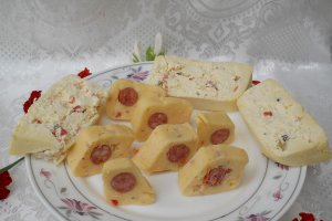 Aperitiv rulada de cascaval