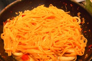 Linguini siciliene cu fructe de mare