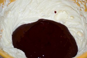 Cheesecake cu mure si iaurt