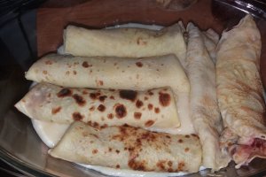 Desert budinca de vanilie cu clatitie