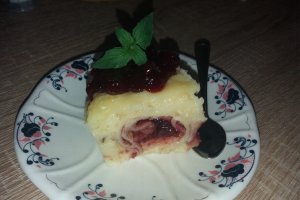 Desert budinca de vanilie cu clatitie