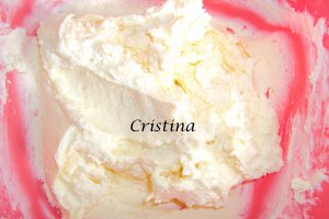 Desert tort de biscuiti cu crema de mascarpone