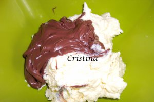 Desert tort de biscuiti cu crema de mascarpone