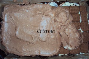 Desert tort de biscuiti cu crema de mascarpone
