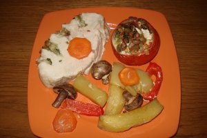 Curcan umplut, pe pat de legume