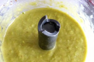 Crema de mazare cu ou posat si bacon afumat
