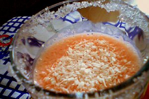 Milksake de capsuni cu nuca de cocos