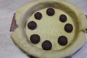 Desert tarta cu branza si dulceata de zmeura