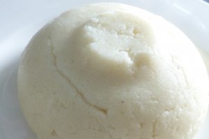 Ugali - mamaliga alba africana