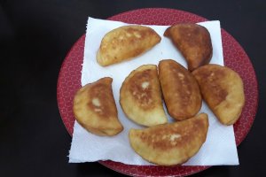 Desert gogosi umplute cu mere