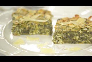 Aperitiv tarta fara aluat, cu spanac si branza de capra