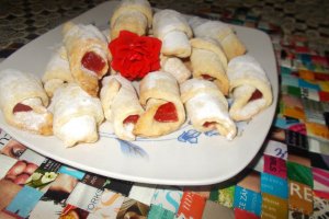 Desert cornulete fragede cu rahat