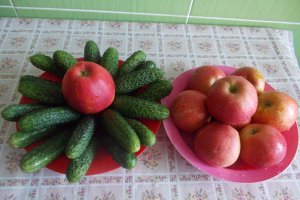 Pepeni verzi murati in saramura