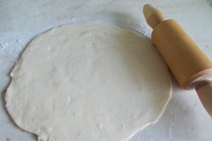 Aperitiv cornulete pizza