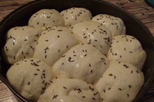 Paine cu masline si mozzarella