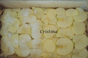 Desert prajitura cu mere, mac si crema de vanilie