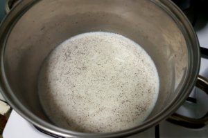 Desert prajitura in straturi cu crema de vanilie