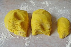 Desert rulouri cu branza dulce
