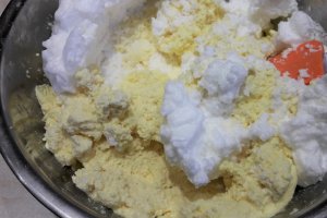 Lasagna dulce, cu branza si visine