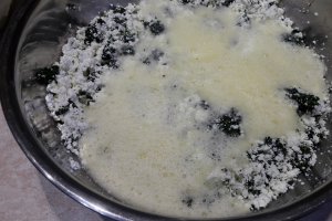 Aperitiv tarta cu spanac, branza si rosii cherry