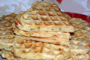 Aperitiv wafe cu cascaval si masline