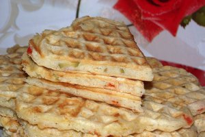 Aperitiv wafe cu cascaval si masline