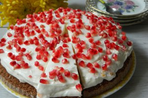 Desert tarta pufoasa cu fructe