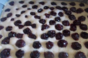 Desert prajitura cu dulceata de visine
