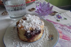 Desert prajitura cu dulceata de visine
