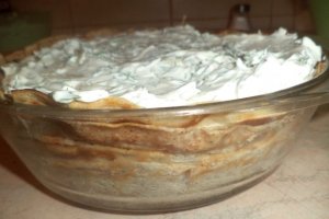 Aperitiv tort de clatite sarate