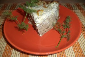 Aperitiv tort de clatite sarate