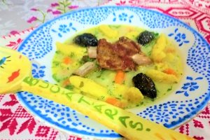 Ciorba ardeleneasca cu prune uscate