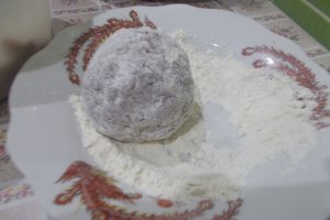 Oua scotiene, cu salata de varza