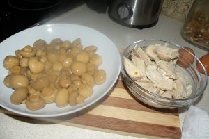 Salata de ciuperci cu piept de pui si maioneza