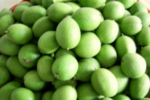 Dulceata de nuci verzi
