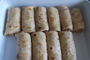 Aperitiv clatite cu sunca si cascaval