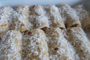 Aperitiv clatite cu sunca si cascaval
