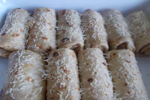 Aperitiv clatite cu sunca si cascaval