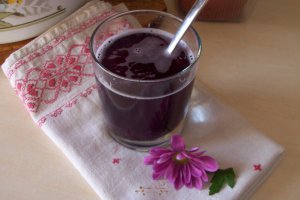 Sirop din struguri negri