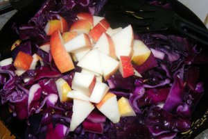 Varza rosie calita cu otet balsamic